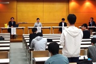 卒業生との懇談会・情報懇談会