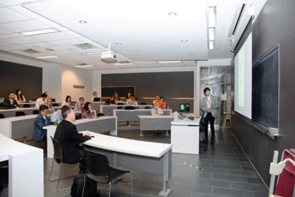 富永センター長が国際会議で研究発表と当センターの紹介を行いました