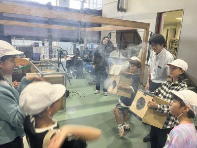 地元小学生が風と地震の防災について学びました