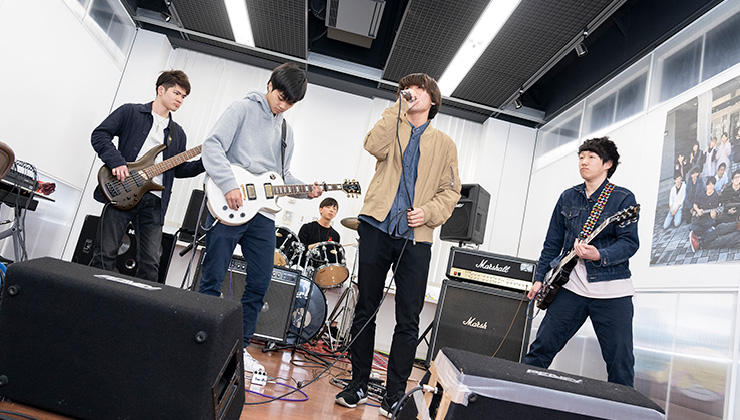 軽音楽部