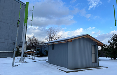 屋根雪研究のための実験棟