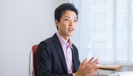 山岸 郷志